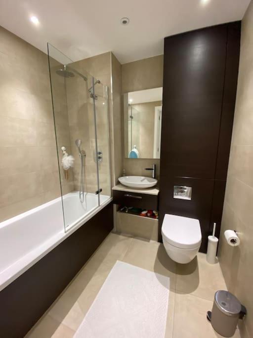 Modern 1 Bedroom Flat * London