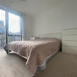 Modern 1 Bedroom Flat